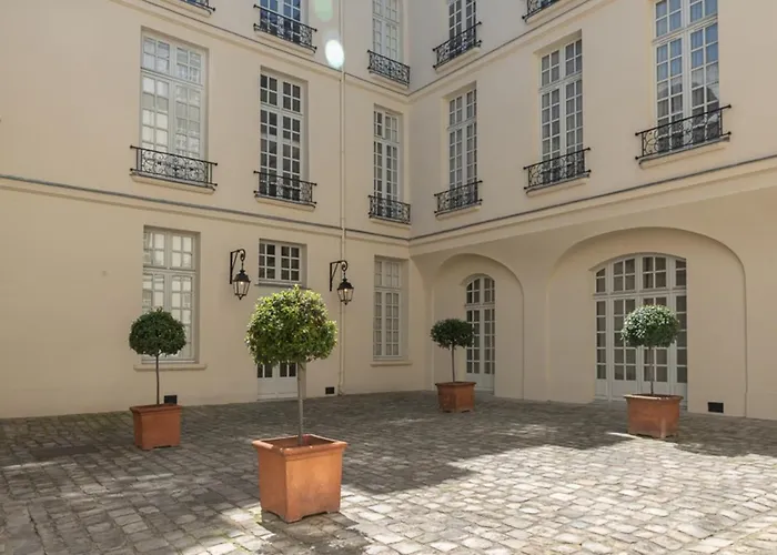 Apartament Spacious Cocoon In The Marais *