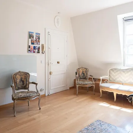 Spacious Cocoon In The Marais *